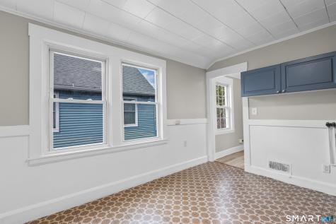 88 North Pond Street Bristol CT 06010