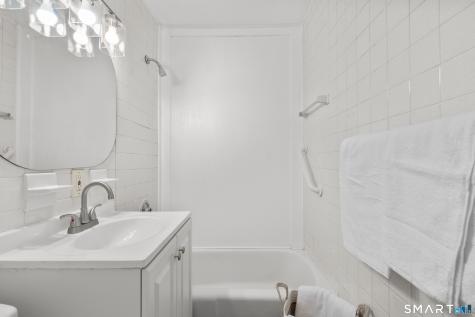 88 North Pond Street Bristol CT 06010