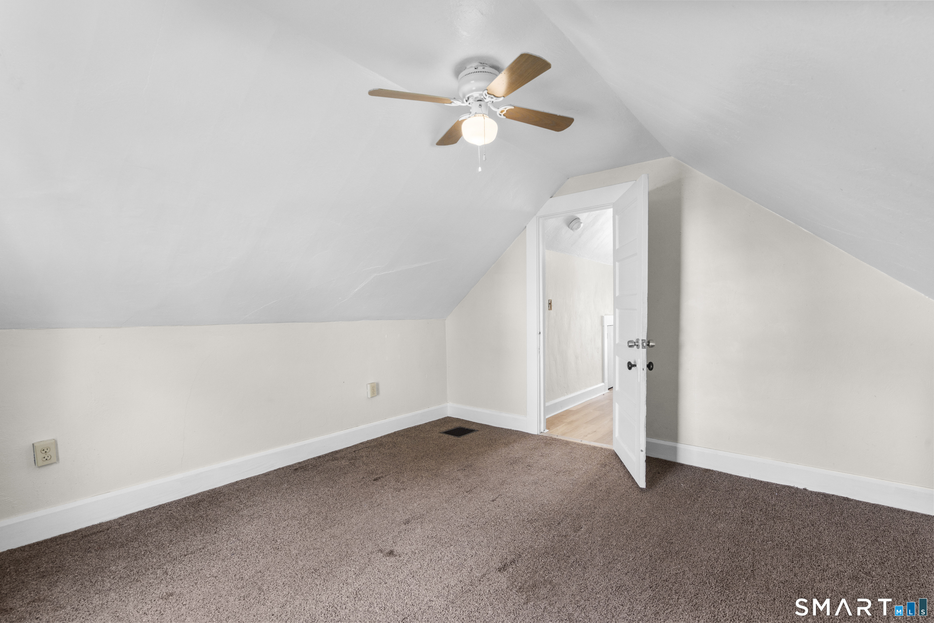88 North Pond Street Bristol CT 06010
