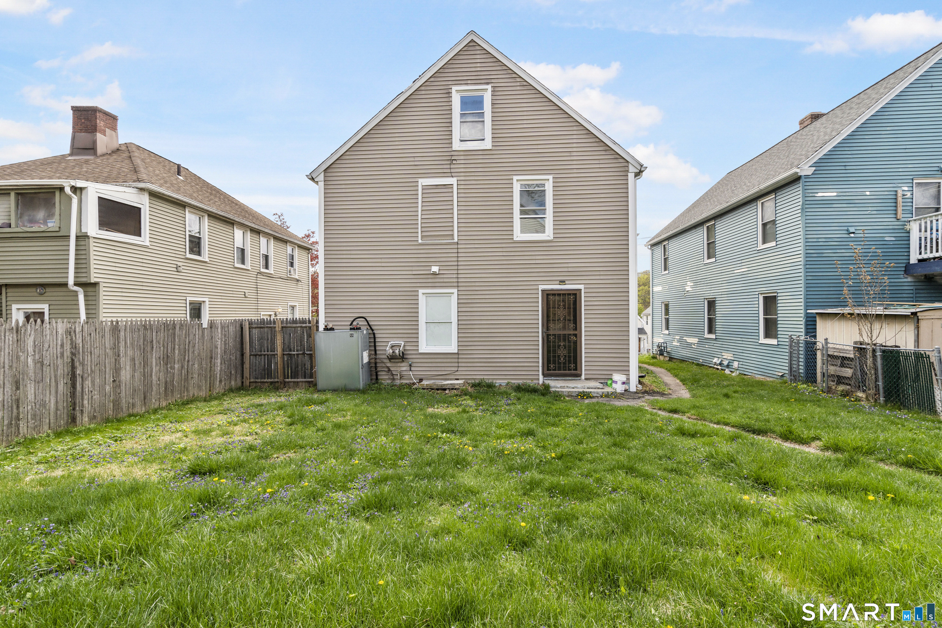 88 North Pond Street Bristol CT 06010