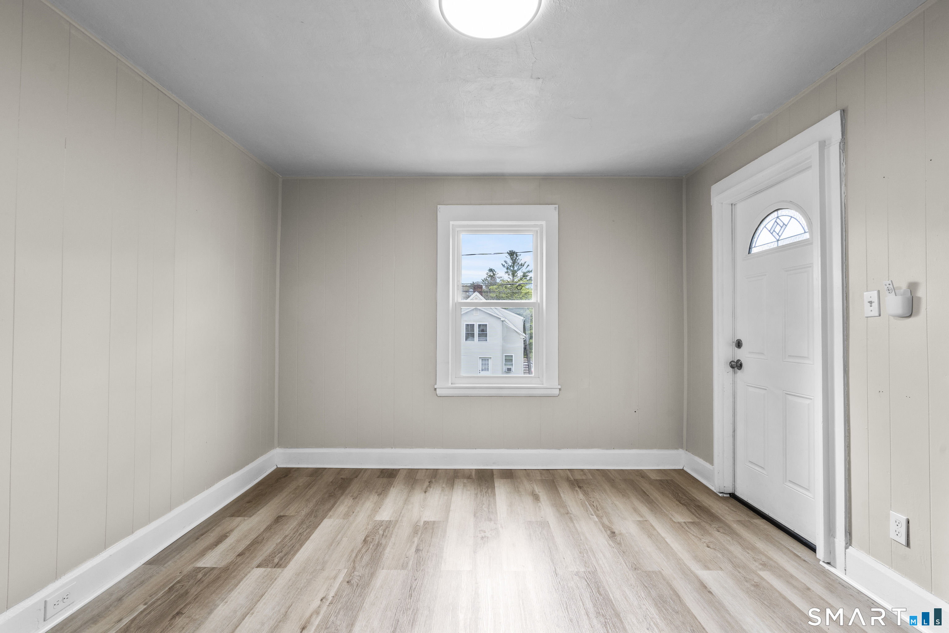 88 North Pond Street Bristol CT 06010
