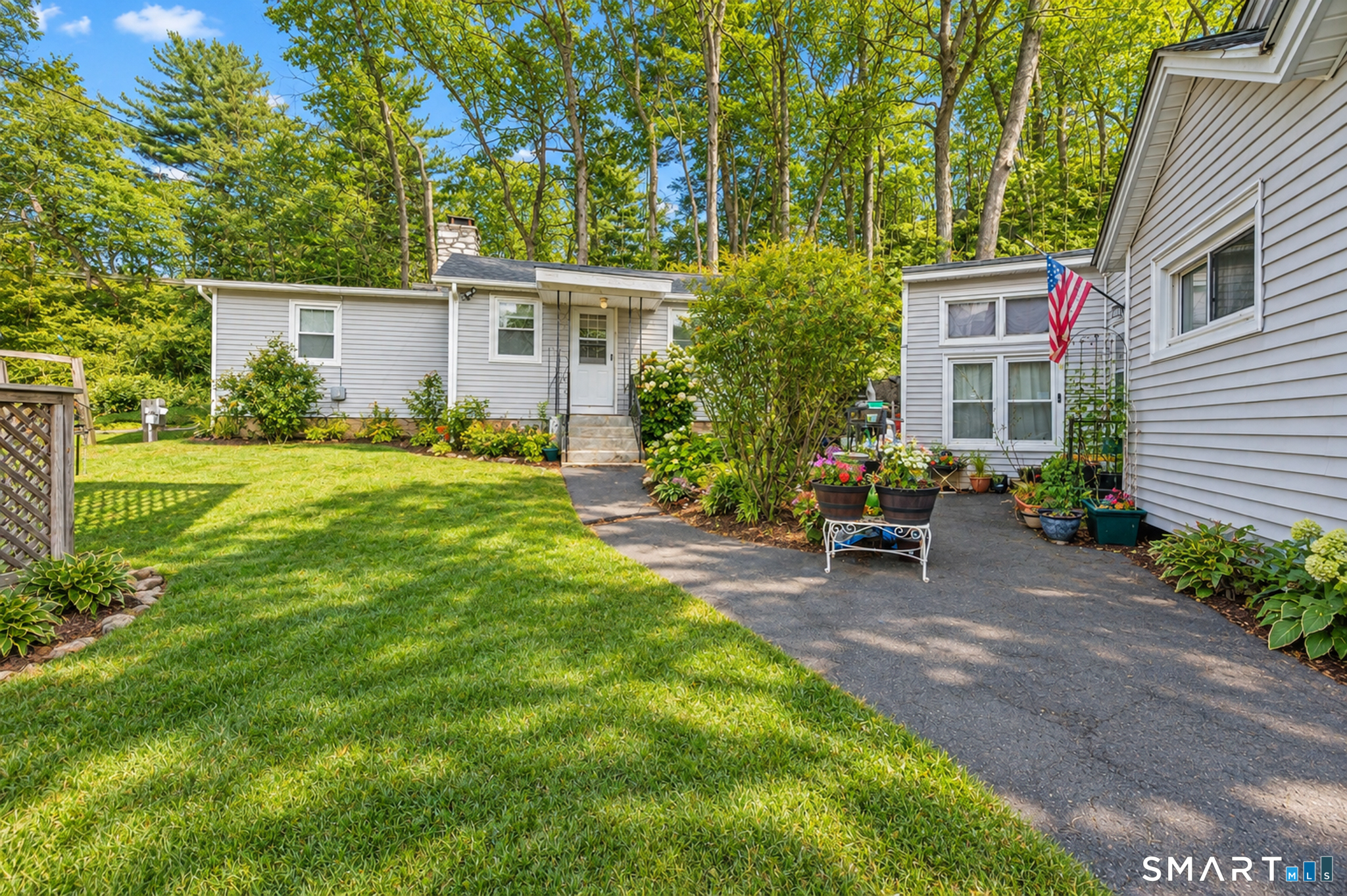 10 Old Waterbury Road Middlebury CT 06762