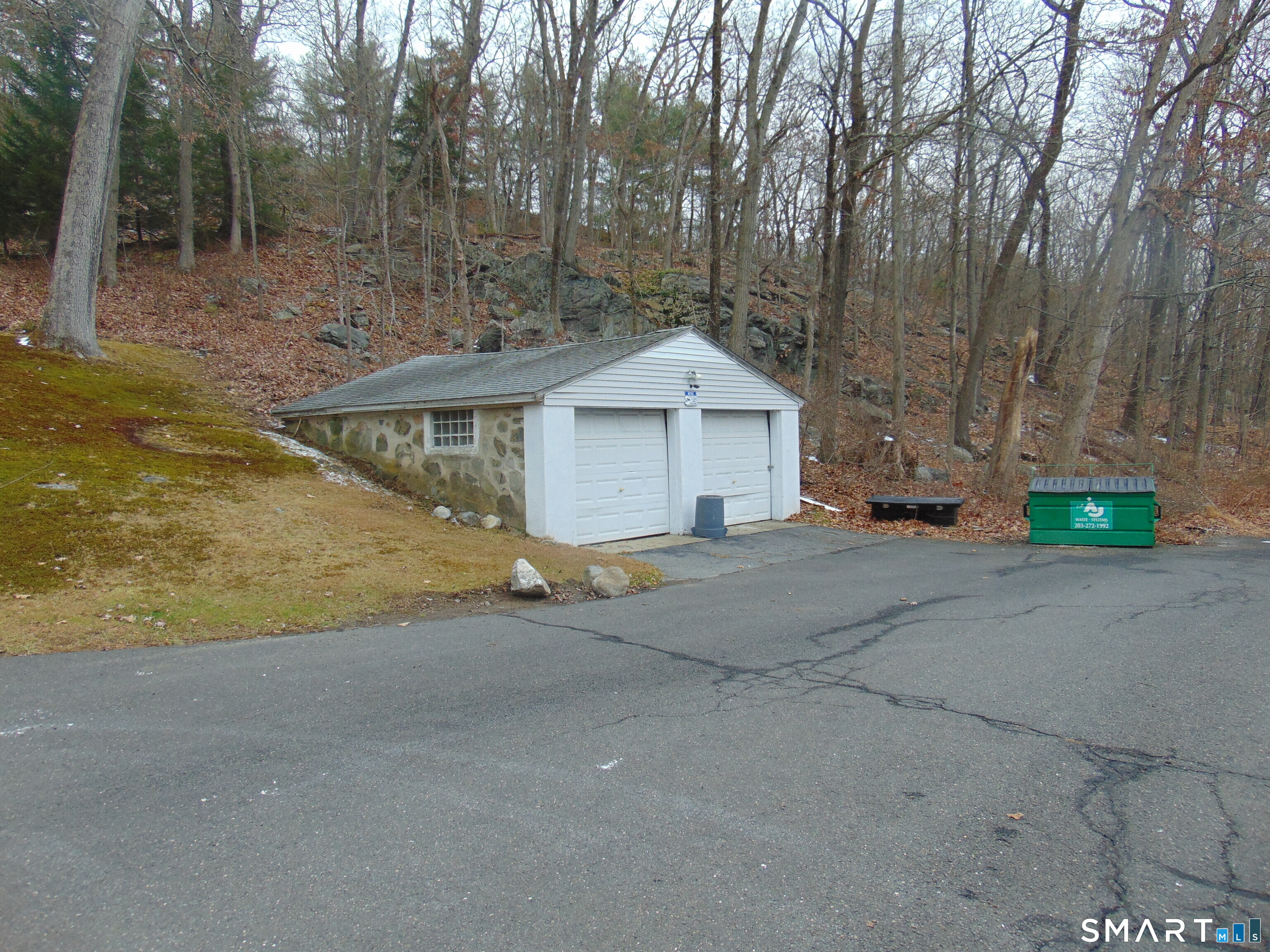 10 Old Waterbury Road Middlebury CT 06762