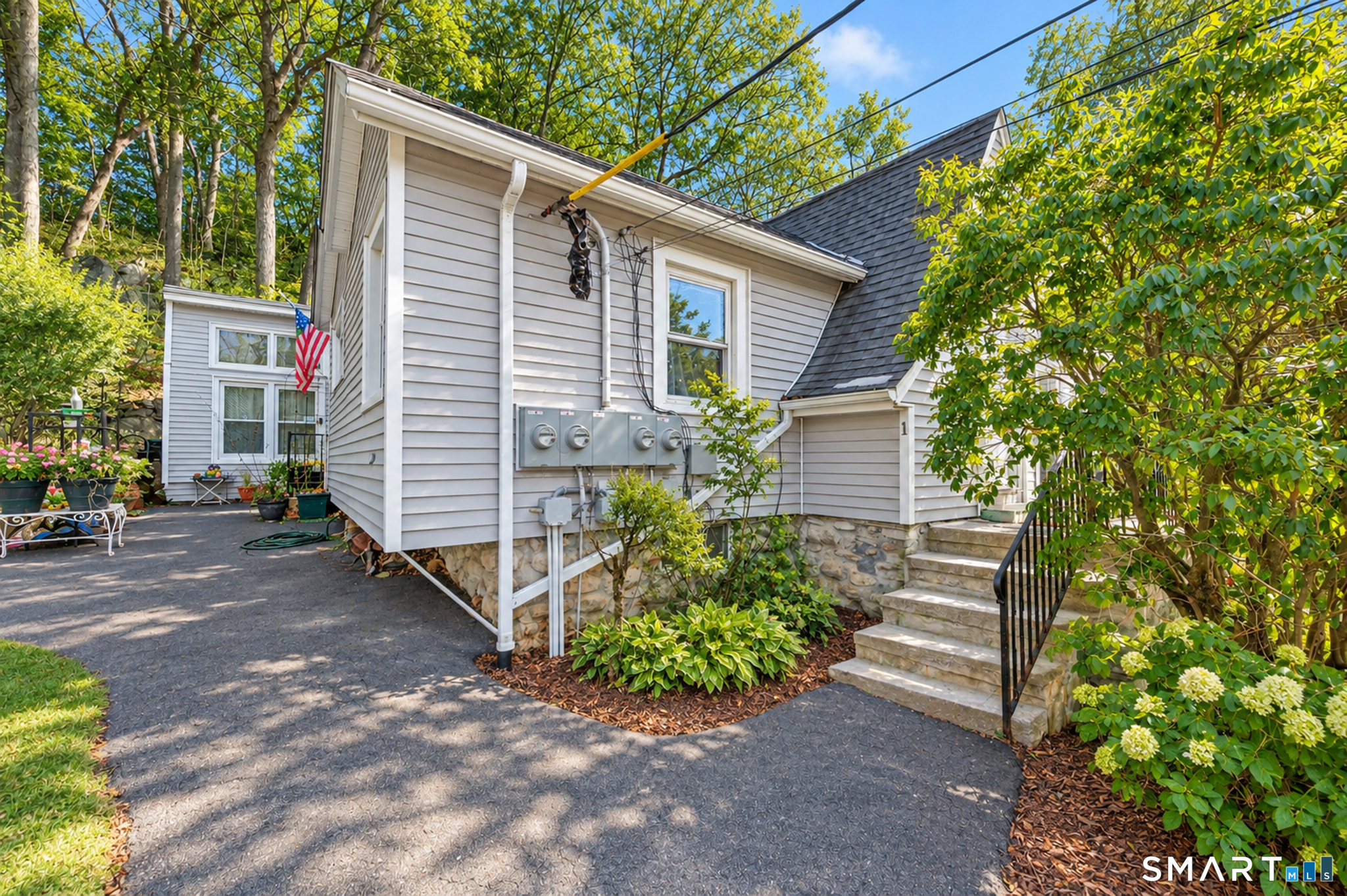 10 Old Waterbury Road Middlebury CT 06762