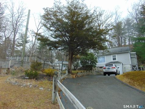 10 Old Waterbury Road Middlebury CT 06762