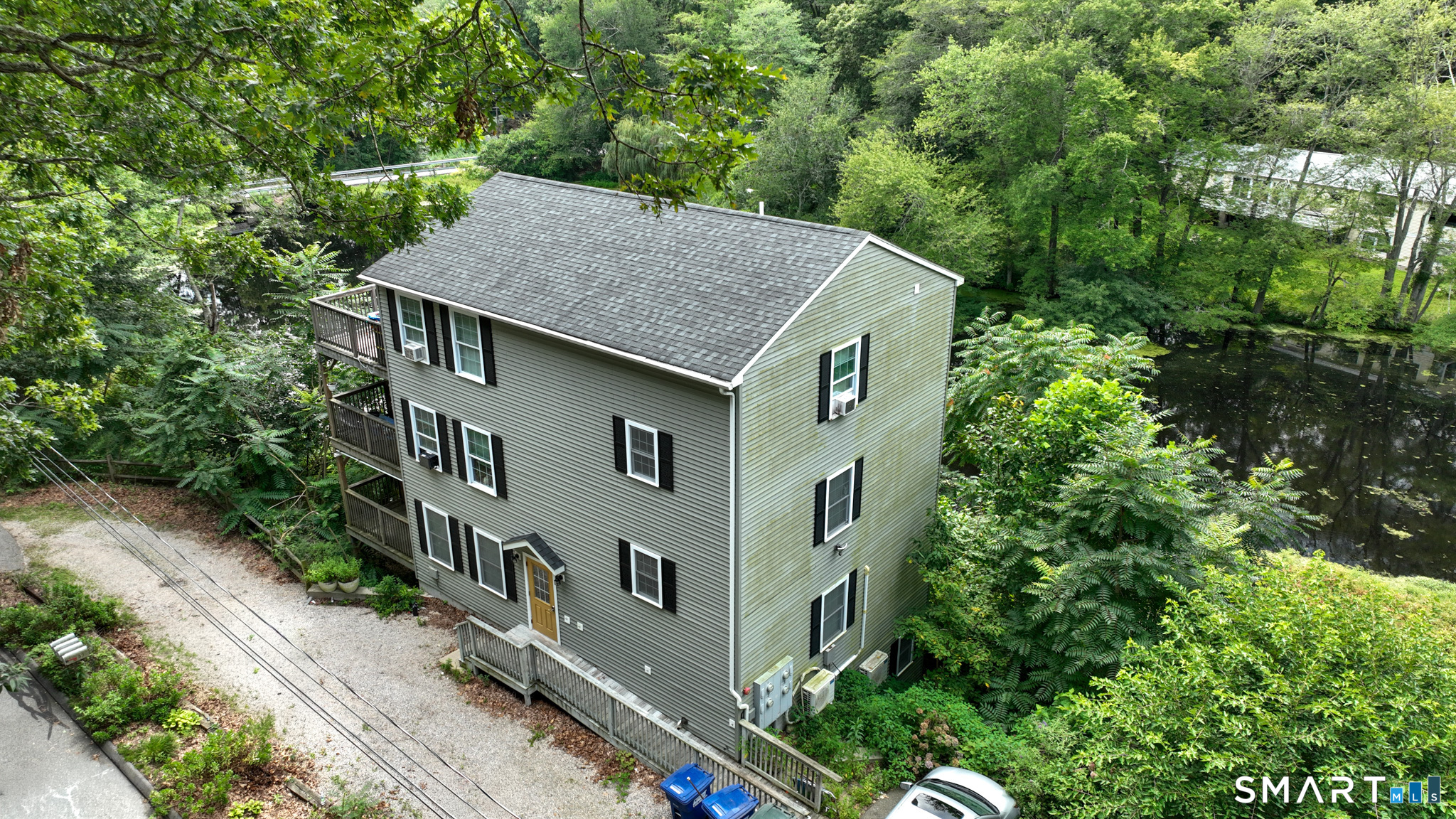 83 Inchcliffe Drive Ledyard CT 06335