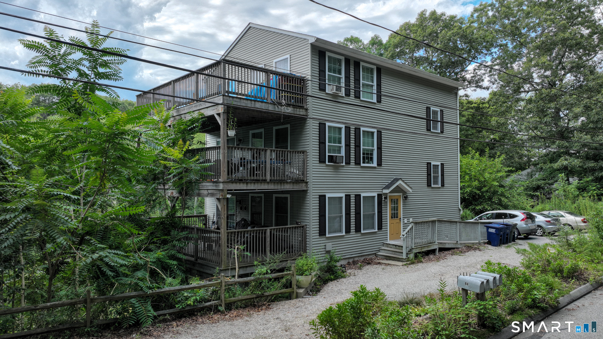 83 Inchcliffe Drive Ledyard CT 06335