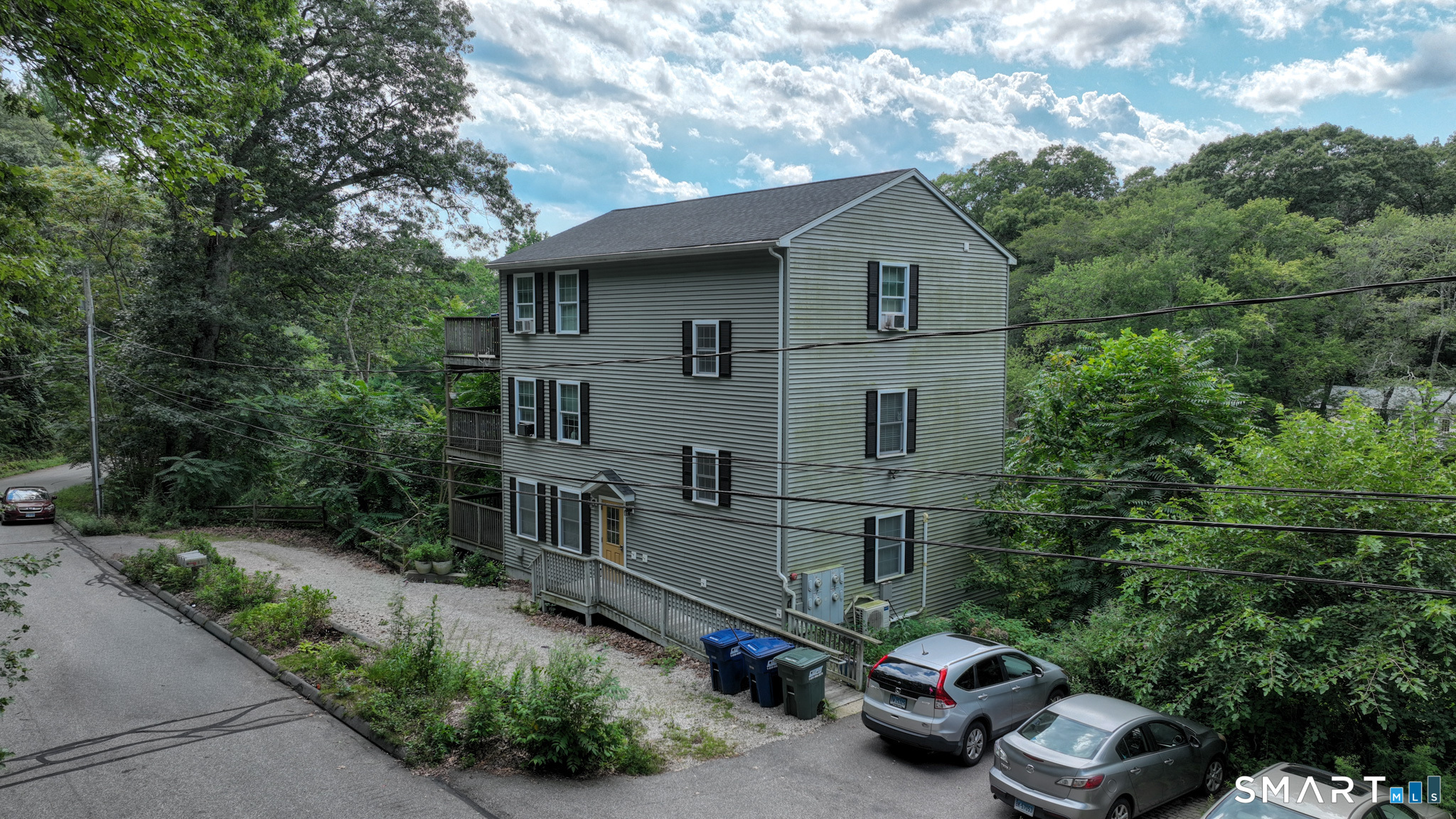83 Inchcliffe Drive Ledyard CT 06335