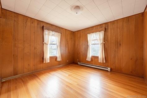 17-23 Meadow Street Seymour CT 06483