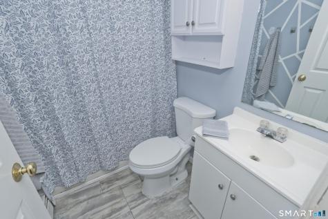 21 Lownds Drive Windsor Locks CT 06096