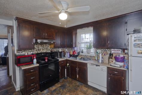 21 Lownds Drive Windsor Locks CT 06096