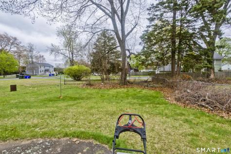 21 Lownds Drive Windsor Locks CT 06096