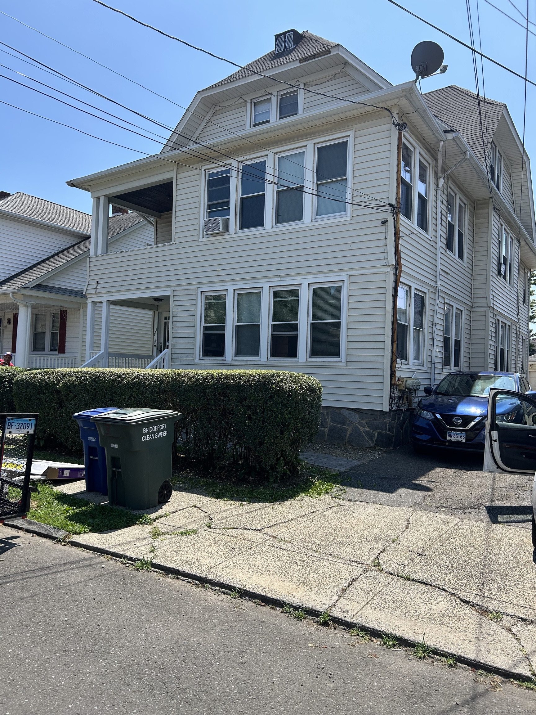 170 Livingston Place Bridgeport CT 06610