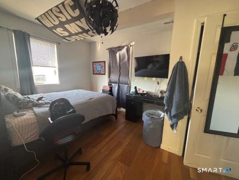 142 Front Avenue West Haven CT 06516