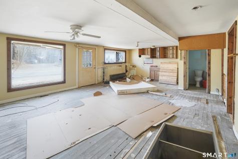 383 Putnam Pike Killingly CT 06241