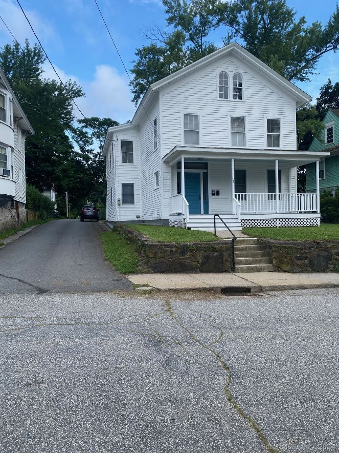 15 Warren Street Norwich CT 06360
