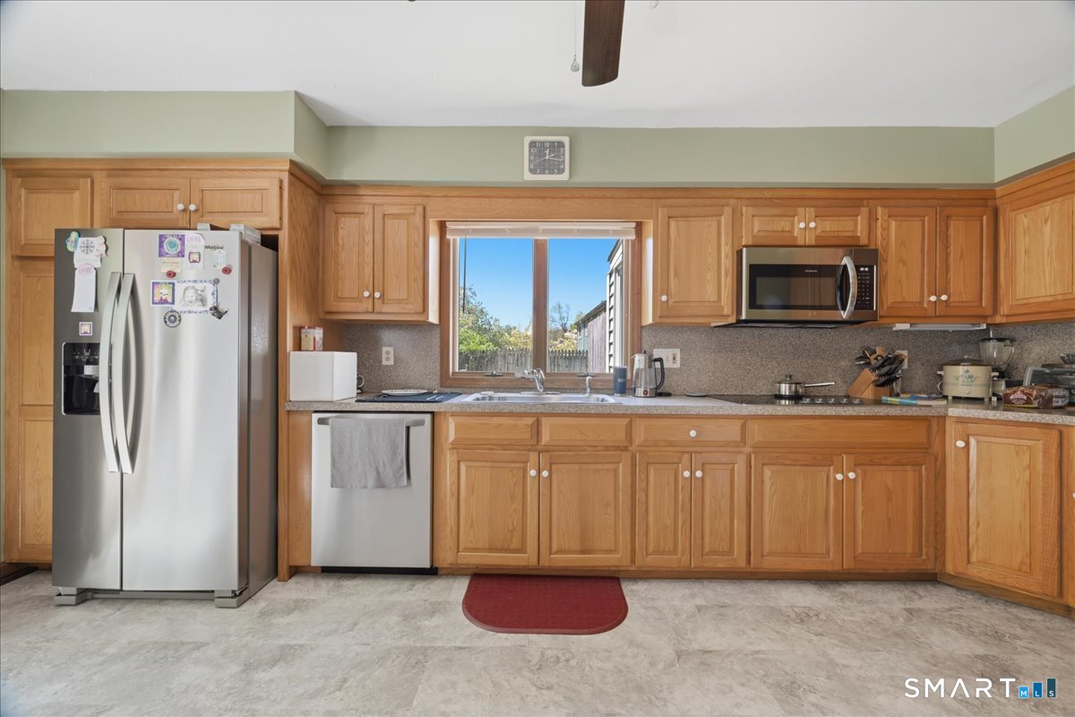 26-28 Gurley Road East Lyme CT 06333