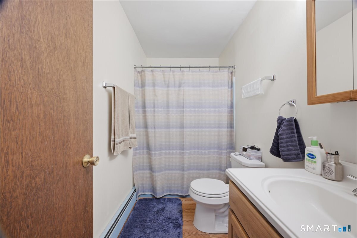26-28 Gurley Road East Lyme CT 06333