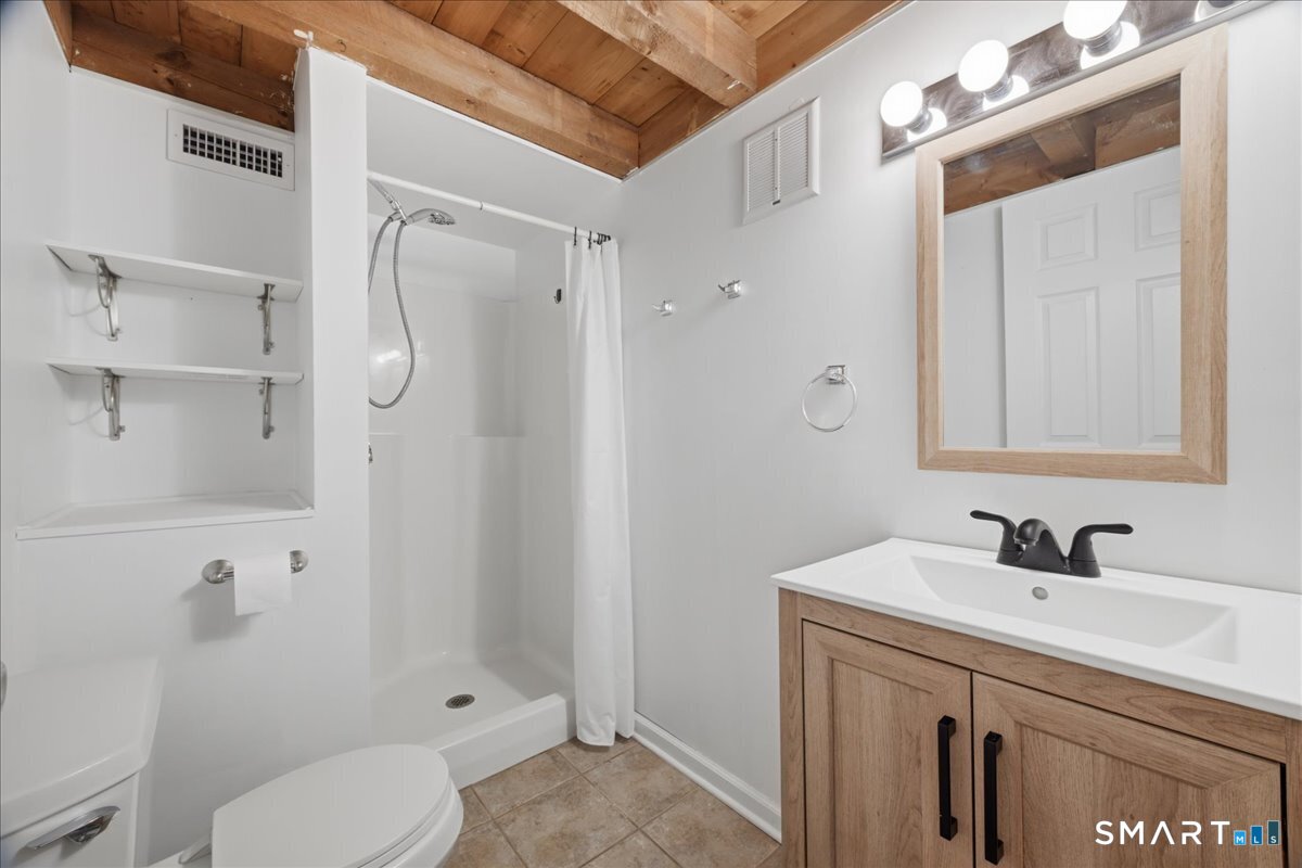 26-28 Gurley Road East Lyme CT 06333