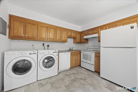 26-28 Gurley Road East Lyme CT 06333