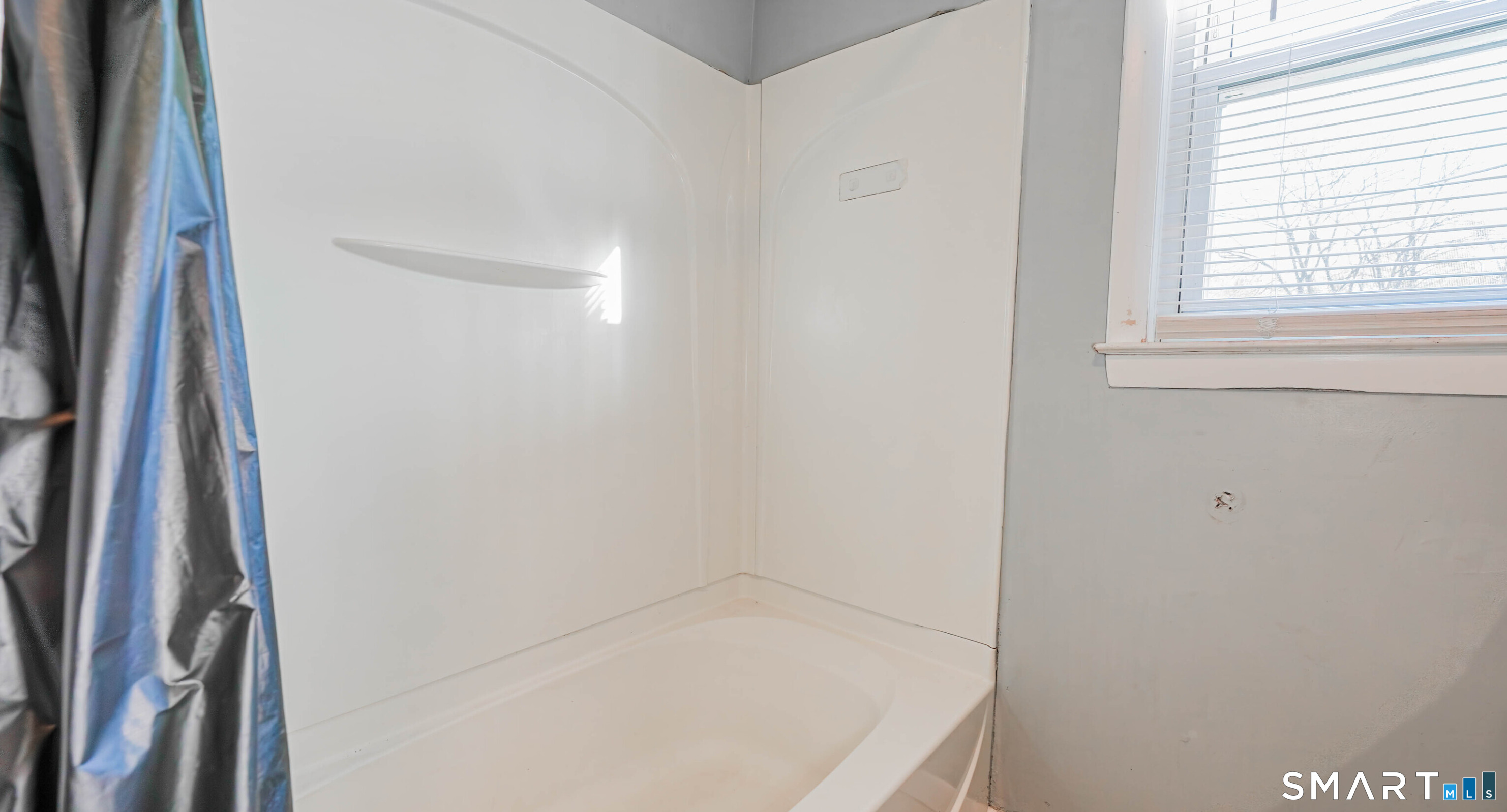 90 Blohm Street West Haven CT 06516