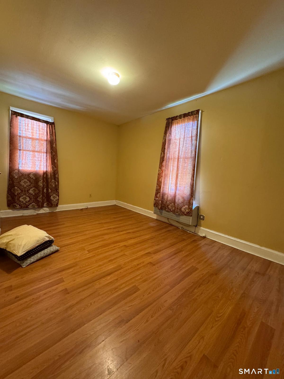 384 Wells Street Bridgeport CT 06606