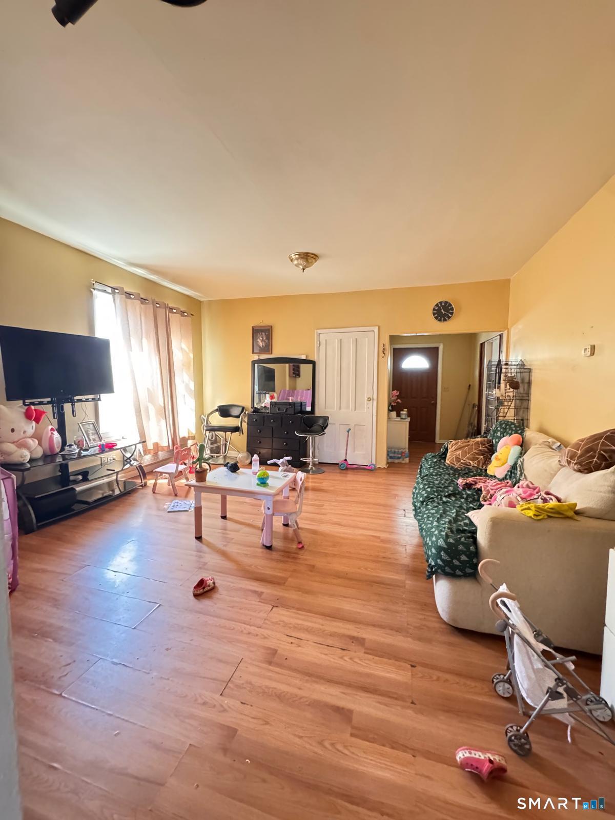384 Wells Street Bridgeport CT 06606