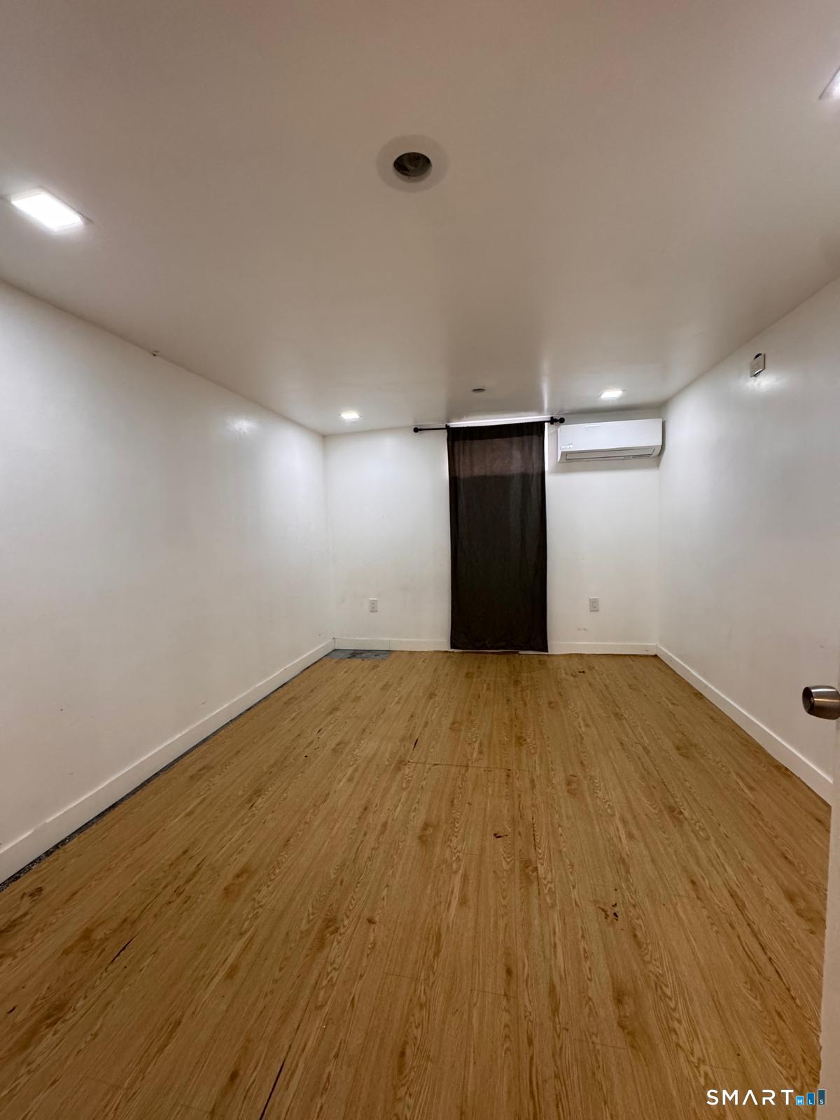 384 Wells Street Bridgeport CT 06606