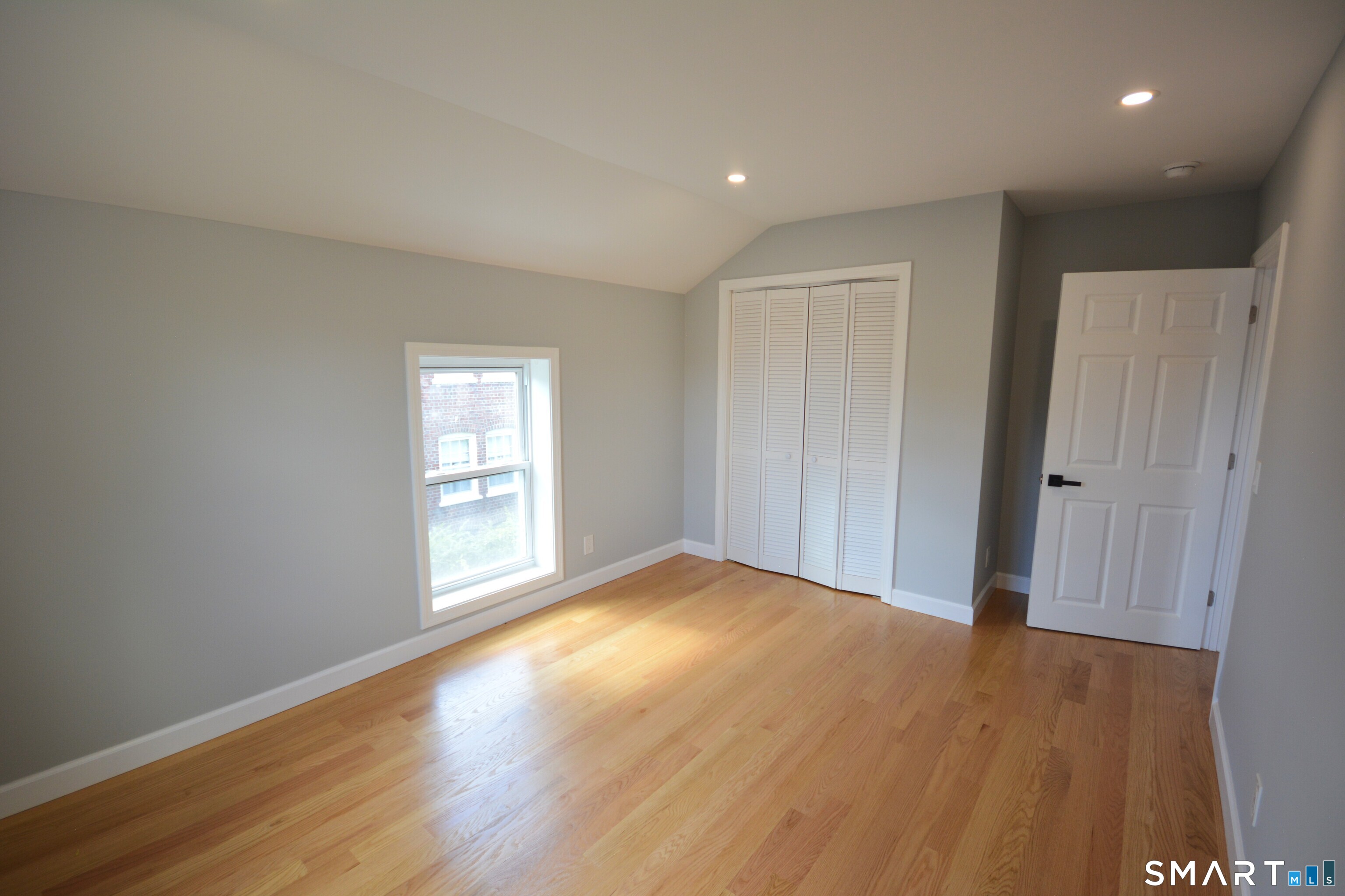 27 Longview Avenue Fairfield CT 06824