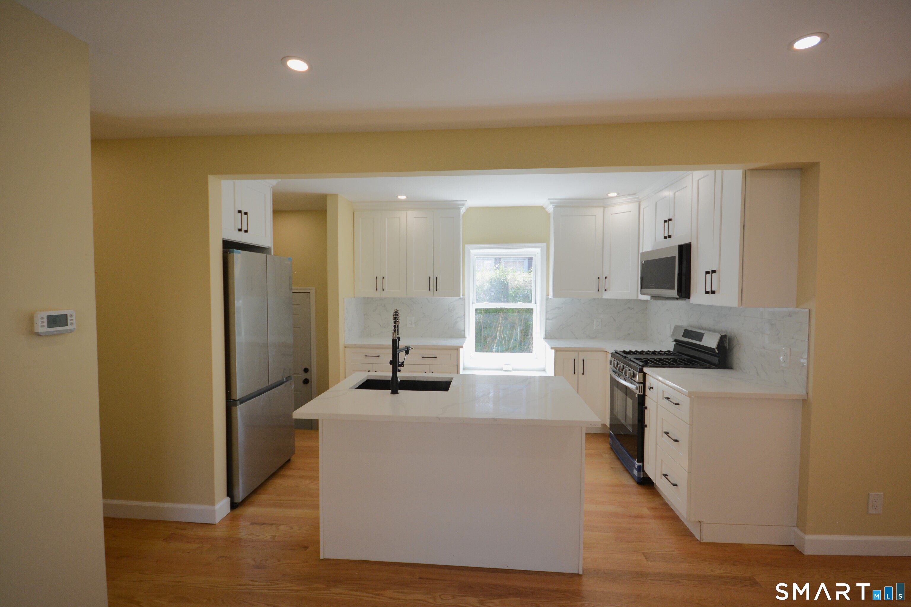 27 Longview Avenue Fairfield CT 06824