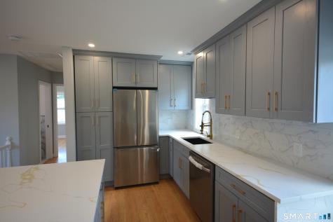 27 Longview Avenue Fairfield CT 06824