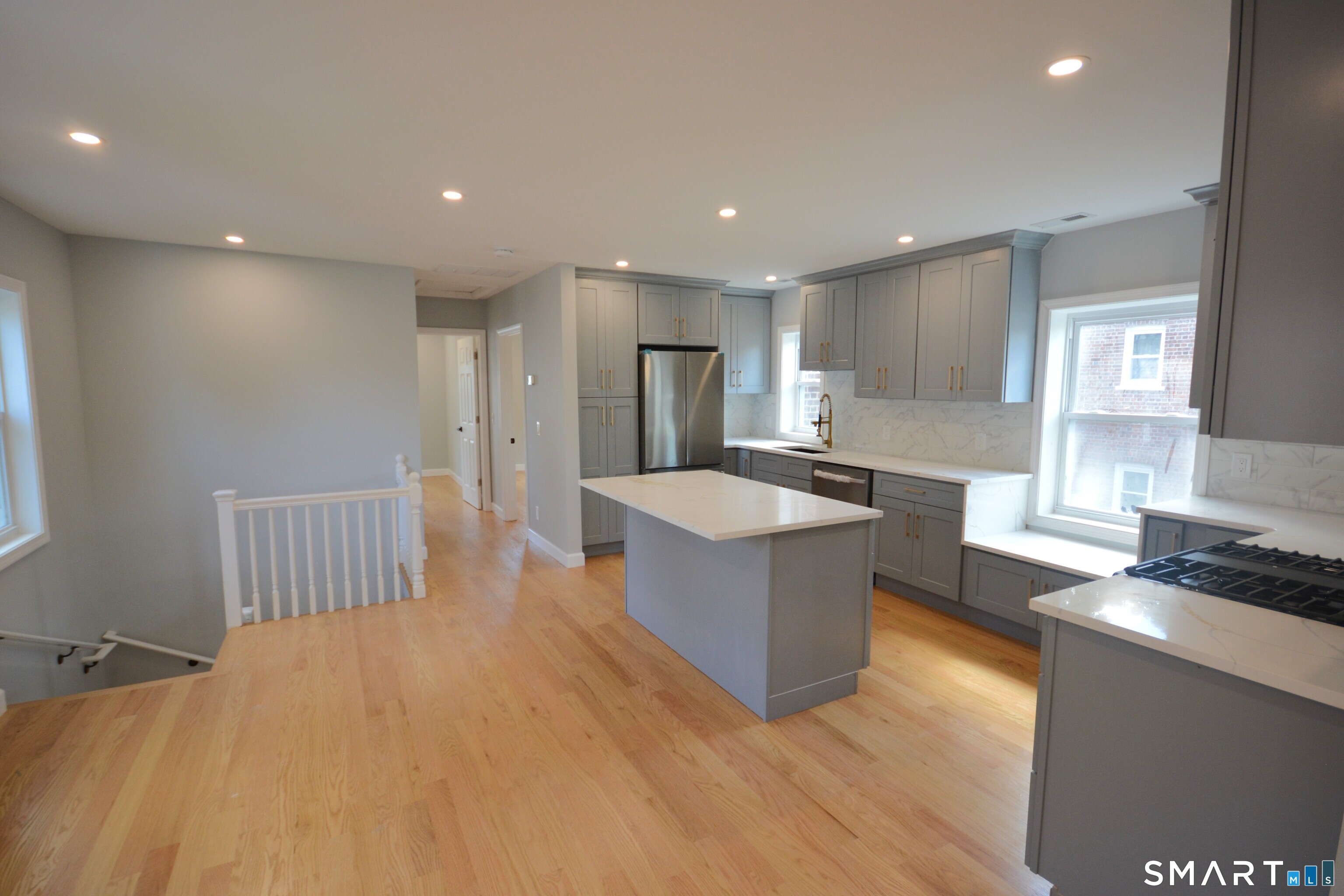 27 Longview Avenue Fairfield CT 06824