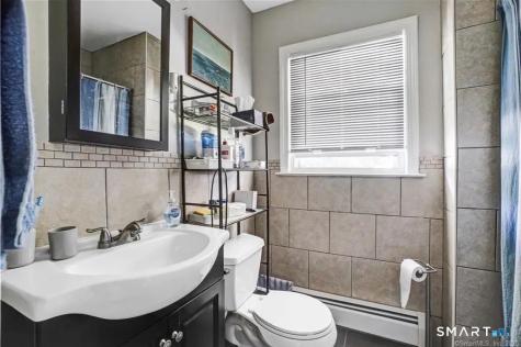 64 Ashland Place New Haven CT 06513