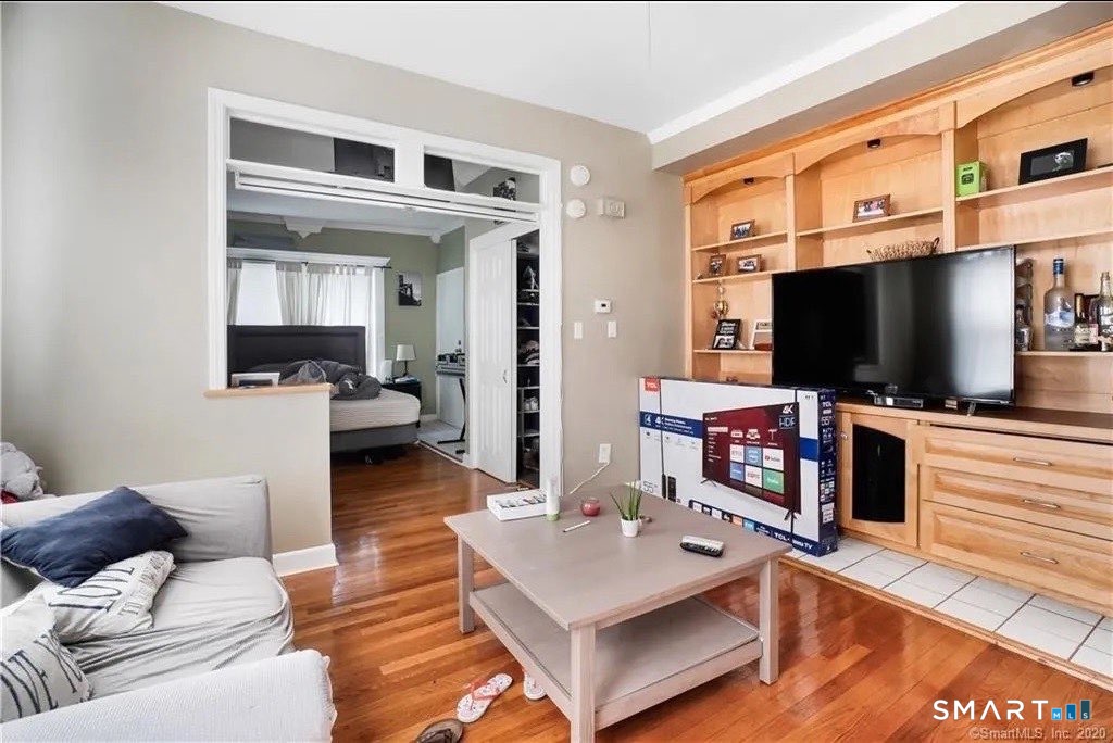64 Ashland Place New Haven CT 06513