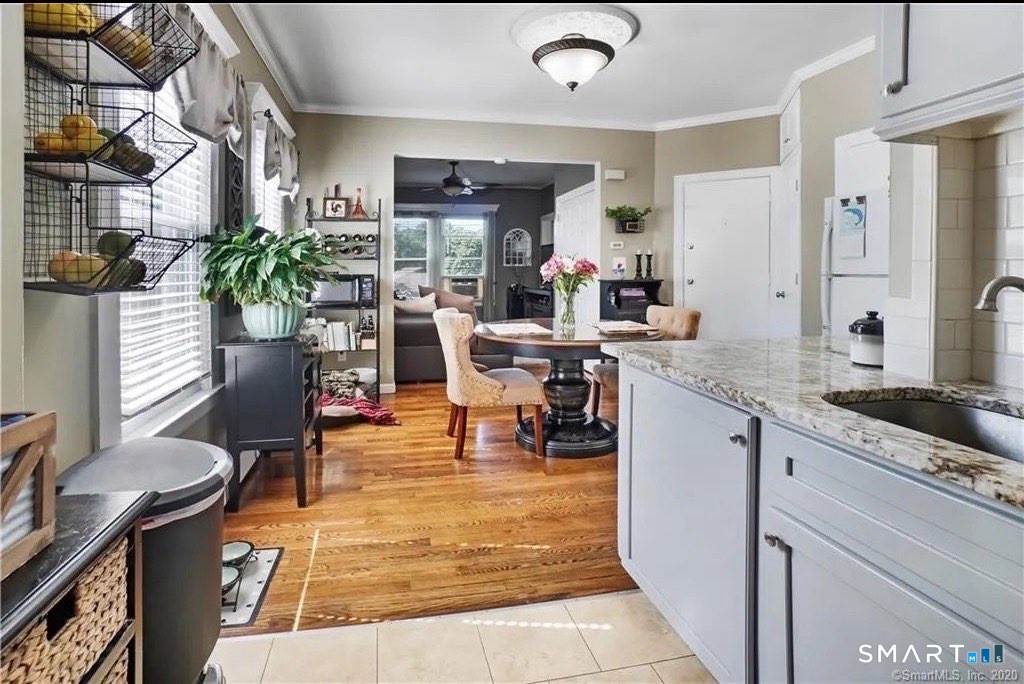 64 Ashland Place New Haven CT 06513