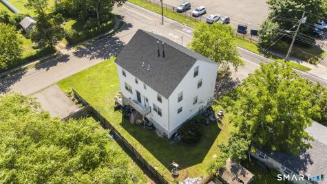 143 Bradford Avenue East Haven CT 06512