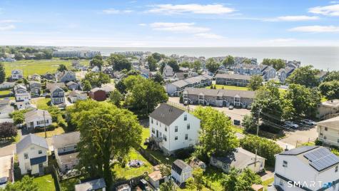 143 Bradford Avenue East Haven CT 06512