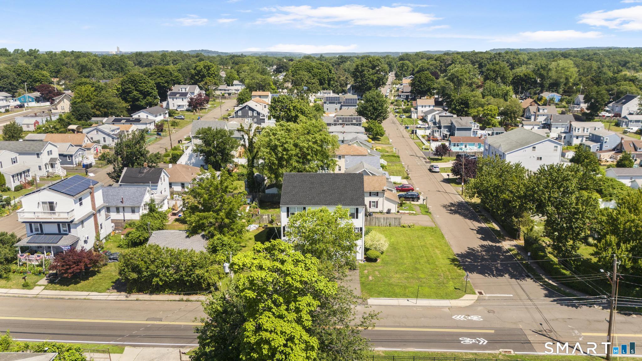 143 Bradford Avenue East Haven CT 06512