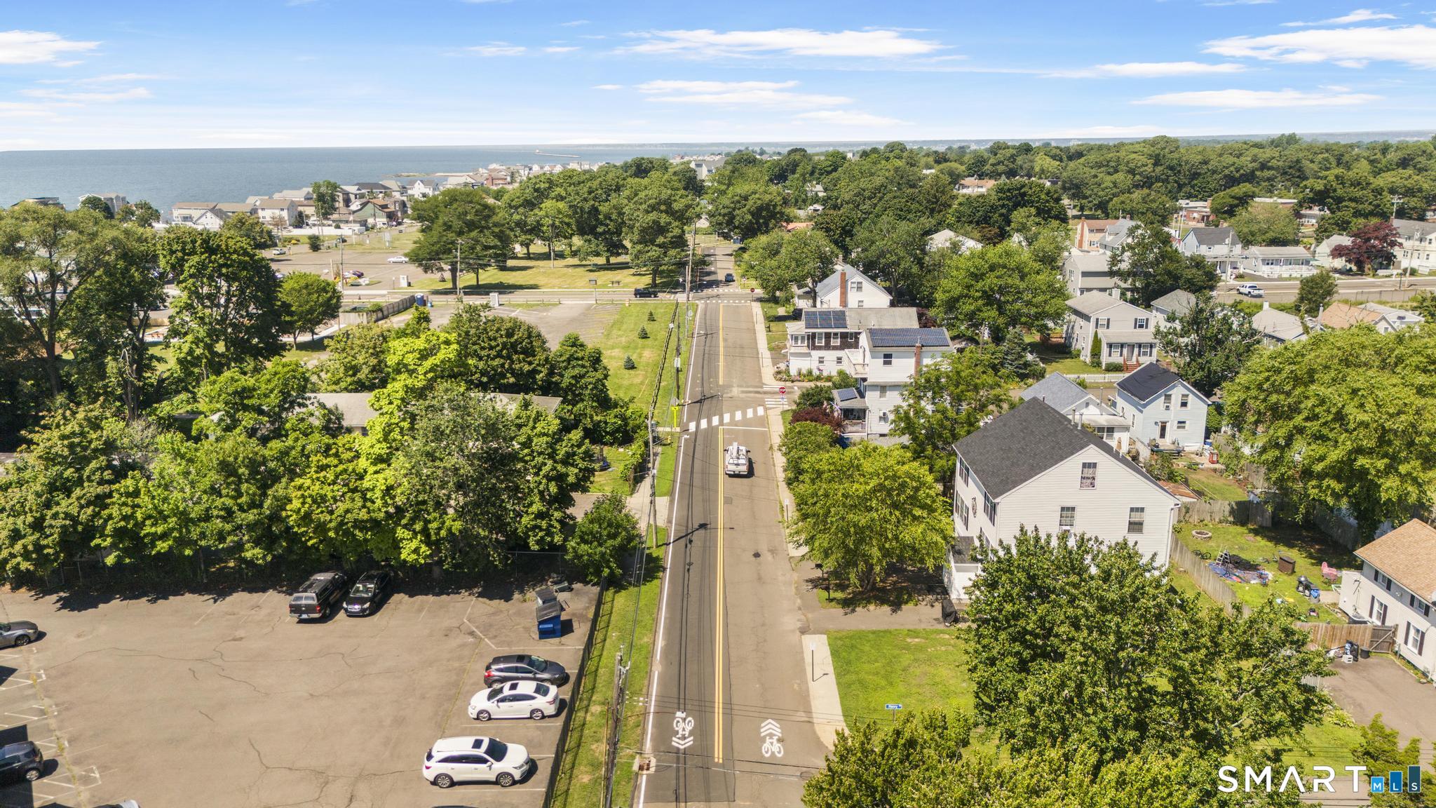 143 Bradford Avenue East Haven CT 06512