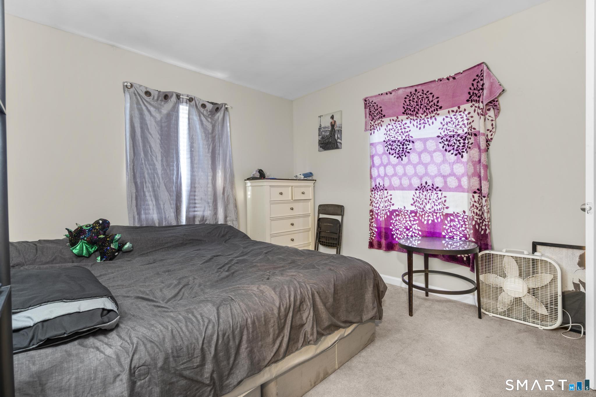 143 Bradford Avenue East Haven CT 06512