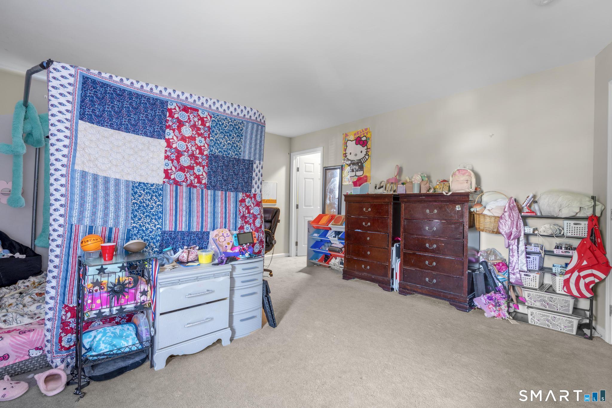143 Bradford Avenue East Haven CT 06512