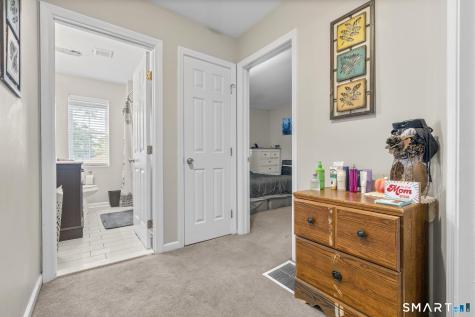 143 Bradford Avenue East Haven CT 06512