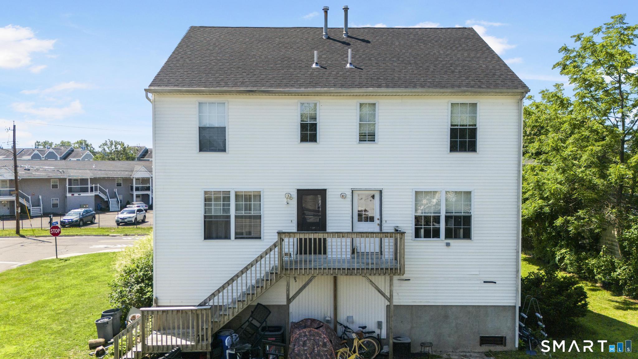 143 Bradford Avenue East Haven CT 06512