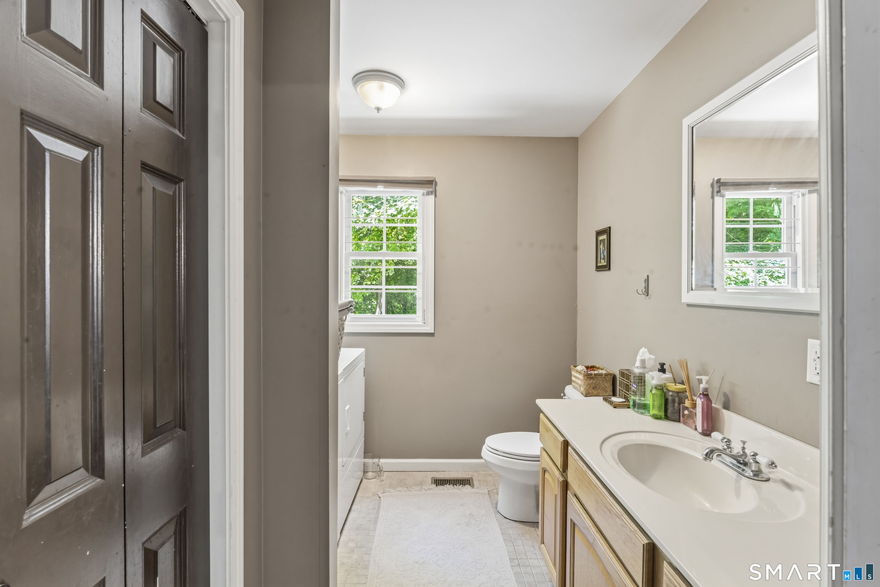 215-217 Long Hill Avenue Shelton CT 06484