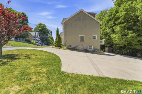 215-217 Long Hill Avenue Shelton CT 06484