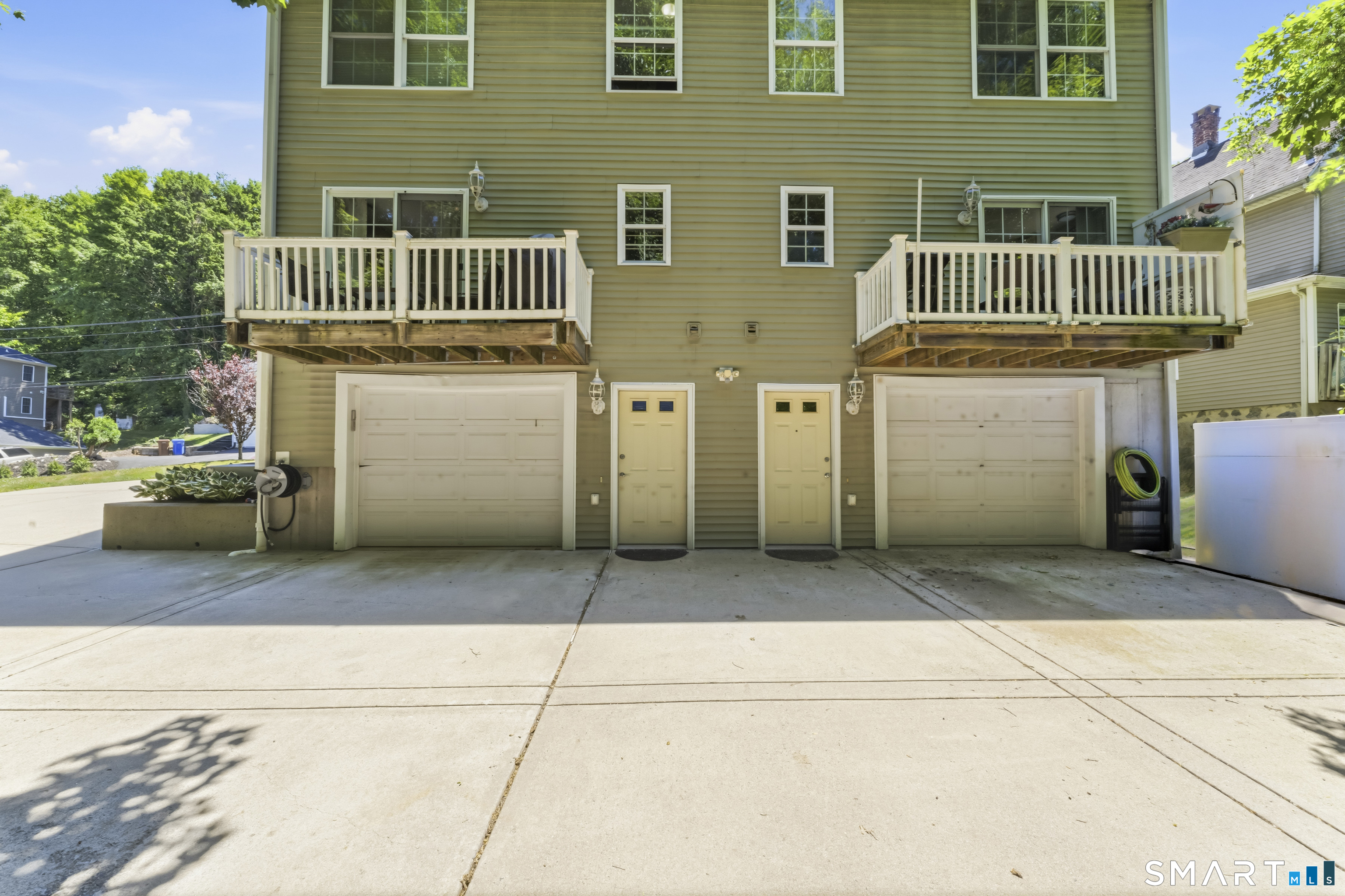 215-217 Long Hill Avenue Shelton CT 06484