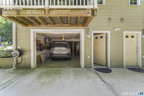 215-217 Long Hill Avenue Shelton CT 06484