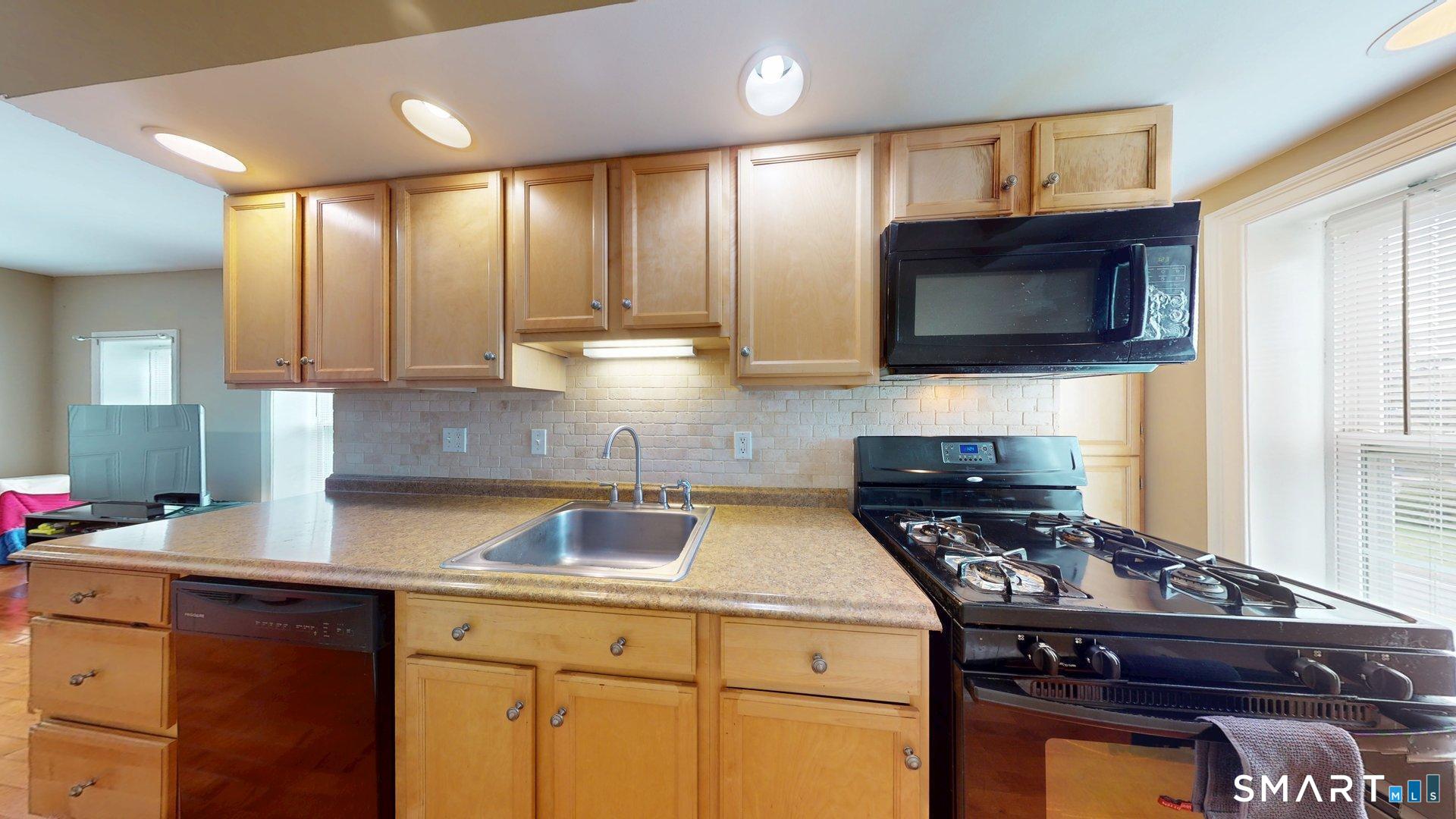 31 Suffield Street Windsor Locks CT 06096