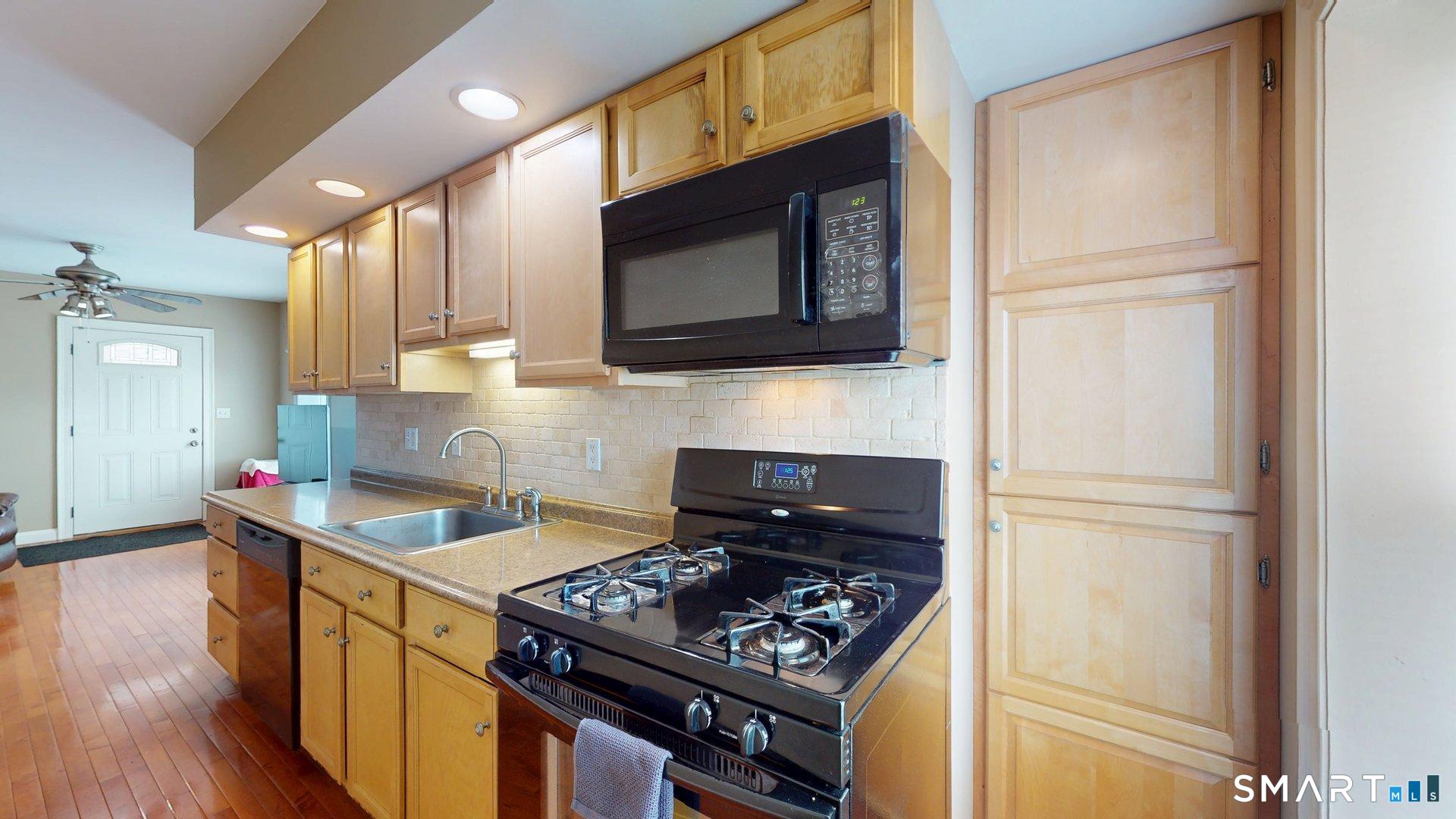 31 Suffield Street Windsor Locks CT 06096