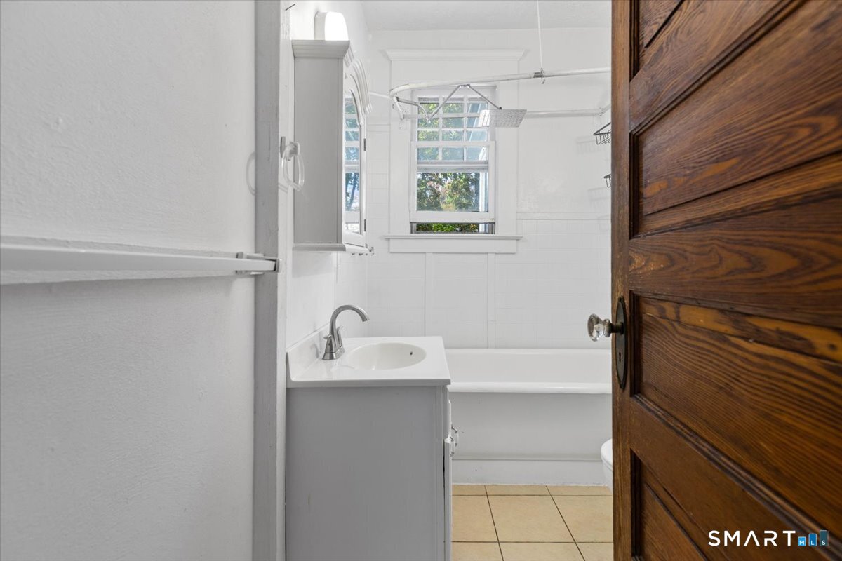590 Whitney Avenue New Haven CT 06511